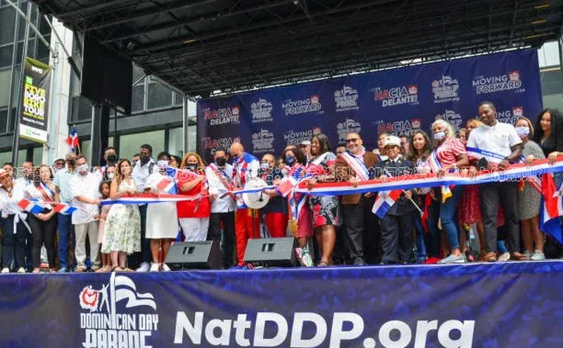 天富测速登录地址百度手机输入法标题建议：揭秘足球运动员军用外骨骼：革命性科技如何改变比赛场上的规则？